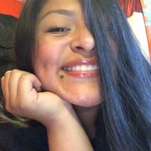 Meet your Posher, Vicky